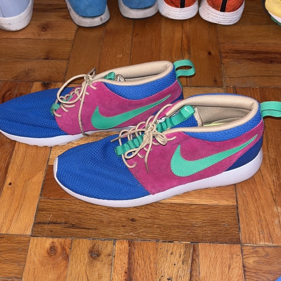 Custom Nike Roshe, size 11 - Picture 5 of 6